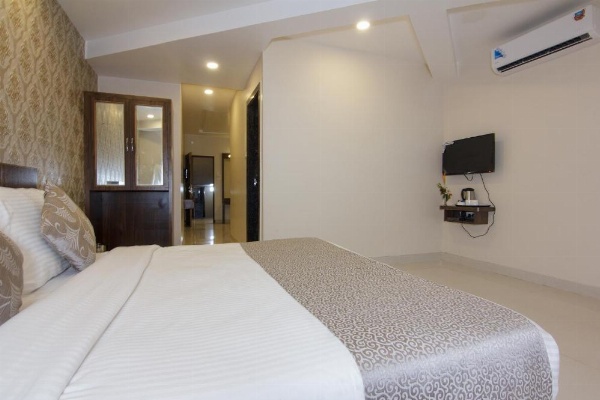 Strand Resort image 13