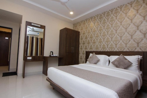 Strand Resort image 7